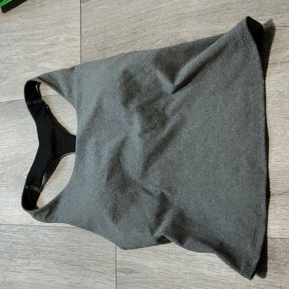 NWOT Old Navy Workout Top